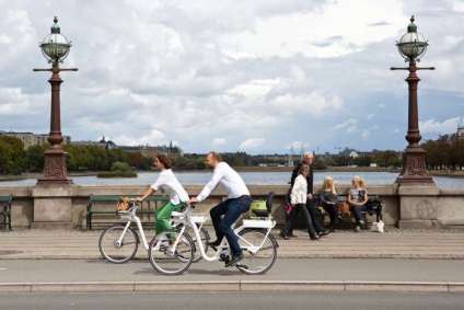 Inventați o bicicletă ca și cum ați face trasee de biciclete - aerul unui oraș