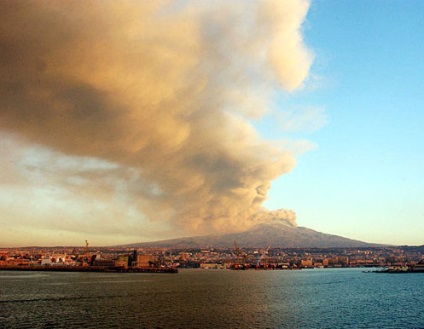 Erupția vulcanului etnică - toată distracția!