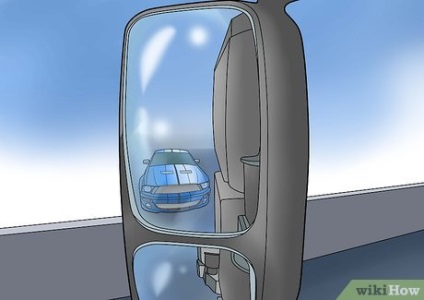 Cum să evitați intrarea în zona mortă a unui camion