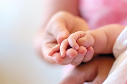 Cum să vă adaptați copilului nou-născut