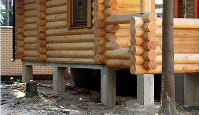 Cum de a repara o casă veche din lemn