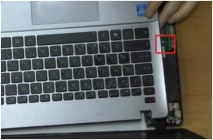 Cum să dezasamblați laptopul asus x550 pentru a înlocui unitatea și pentru a curăța lumina