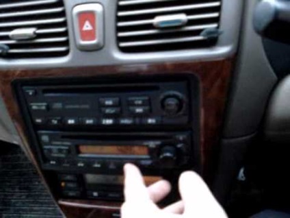 Cum să eliminați un radio în sylphy nissan bluebird cum să reparați o mașină