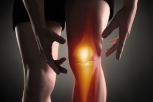 Cum să amelioreze edemul genunchiului cu artroze, umflarea puffiness