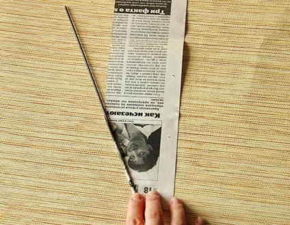 Cum să țeseți o cunună de tuburi de hârtie