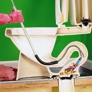 Как да се премахнат запушат тръбата на канализацията в кухнята и банята