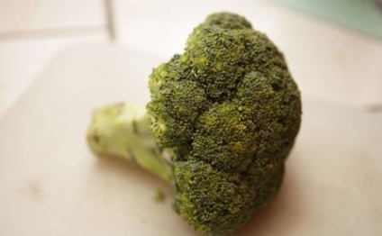 Cum să înghețe broccoli pentru iarnă acasă