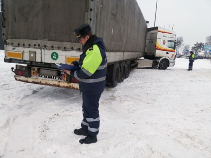 Cum sa ajungi camioanele sa se deplaseze de la locul in care se lupta cu gai cu violatorii de reguli de parcare