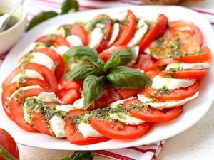 Reteta clasica pentru salata de caprese italiana