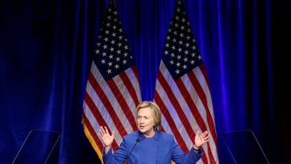 Clinton a apărut pentru prima oară în public după înfrângere