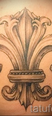 Royal liliom tetoválás fotó fontosságát és a történelem