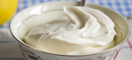 Crema de mascarpone pentru prăjituri - rețete din smântână, lapte condensat, smântână și unt