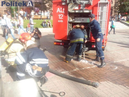 Khreshchatyk în focul care se întâmplă în centrul de la Kiev (foto)