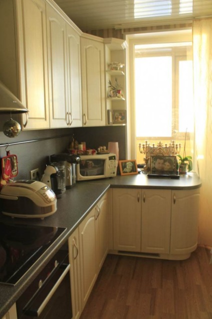 Linóleum a konyhában - kortárs modellek a belső (25 fotó)