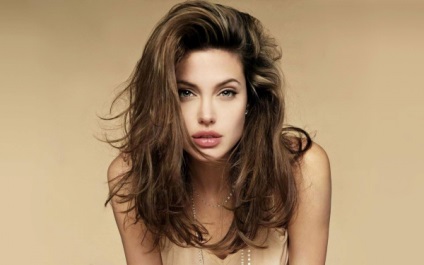 Smink Angelina Jolie