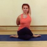 Mudra pentru spate, federație de yoga