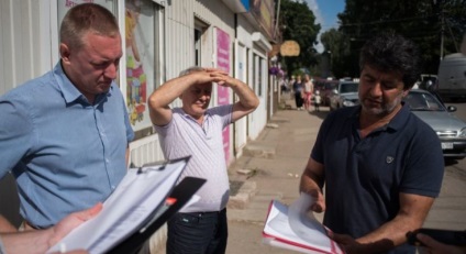 Szükségem engedélyt, hogy építsenek egy garázs és hogyan lehet elkerülni a problémákat a felügyeleti szervek - garázs