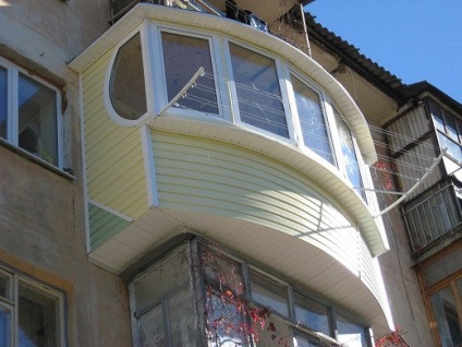 Siding Siding balcon - caracteristici cum să decoreze în mod corespunzător exterior, fotografie, preț și unde să cumpere