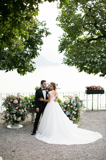 Comói-tó esküvő varázsát Anastasia és Jacob Olaszországban - esküvői inspiraton