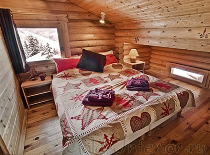 Caracteristici de design dormitor în stil cabana