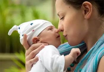 Caracteristicile tratamentului lactostaziei la o mamă care alăptează