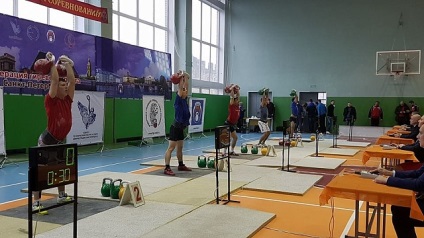 Campionatul Open de la St. Petersburg la Kettlebell Lifting