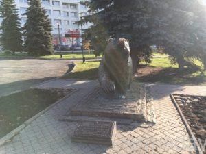 Az emlékmű medve Perm - egy mackó, mely átmegy a város