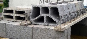 Suprapunerea betonului lut expandat