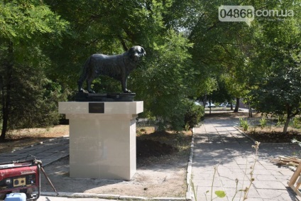 Sub Odesa, a fost instalat un monument pentru un câine, care aștepta proprietarul la 10 ani după moartea sa, Odessa