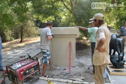 Sub Odesa, a fost instalat un monument pentru un câine, care aștepta proprietarul la 10 ani după moartea sa, Odessa