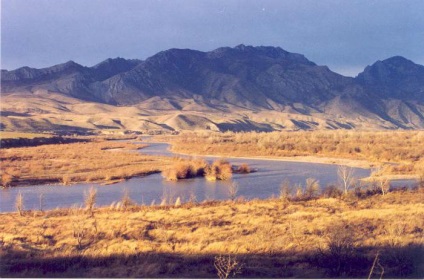 Râul Araks - fluxul de apă al Armeniei, Turciei și Azerbaidjanului