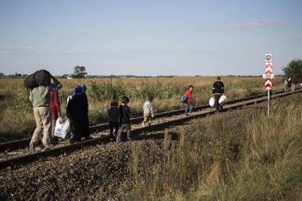 Raport din tabăra de refugiați maghiară (25 fotografii) - Trinikisi