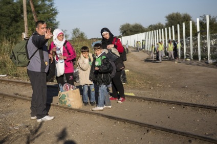 Raport din tabăra de refugiați maghiară (25 fotografii) - Trinikisi