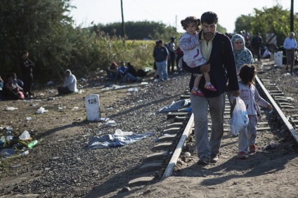 Raport din tabăra de refugiați maghiară (25 fotografii) - Trinikisi