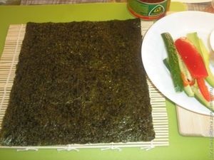 Roluri cu caviar roșu