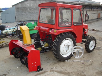 Dispozitiv de aruncare a zăpezului pentru tractor și minitractor рх-160