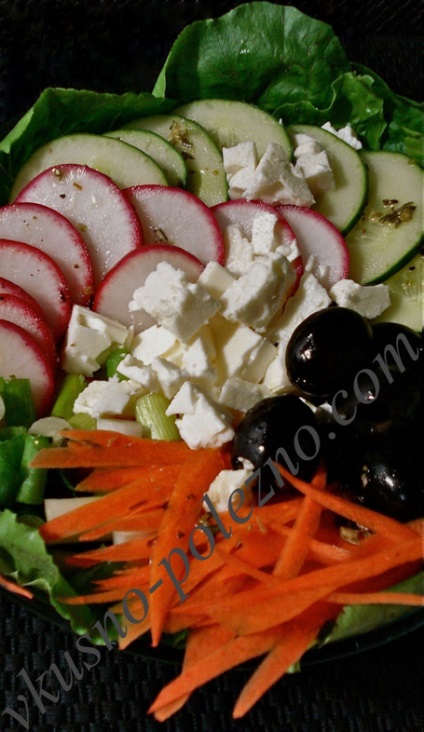 Salată de ridichi și castraveți (cu măsline și brânză), gustoase și utile (vip)