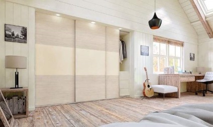 Плъзгащи гардероб в спалнята - място за оптимизиране правилно