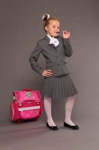 Uniformă de școală, costum școlar pentru băieți și fete