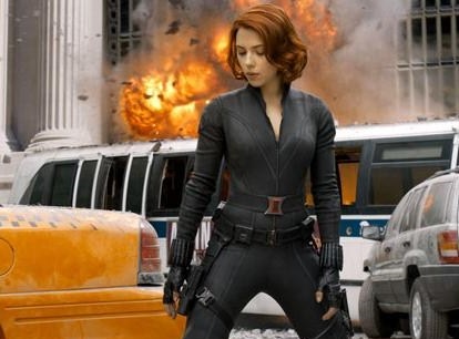 Scarlett Johansson nem tudta mozgatni egy öltöny fekete özvegy-israwoman