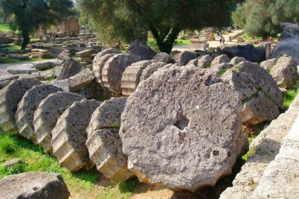 Statuia lui Zeus din Olympia istorie, descriere, fotografie