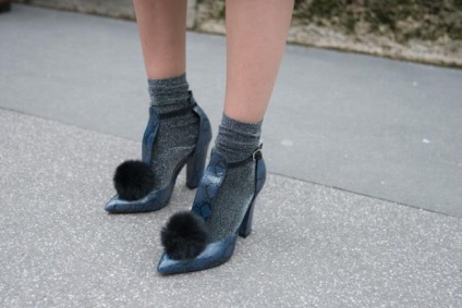 Стил тенденция в който подробно са 28 начина да носите чорапи с обувки - медии изразяват