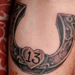 Tattoo number 13 érték, fotó és a legjobb vázlatok