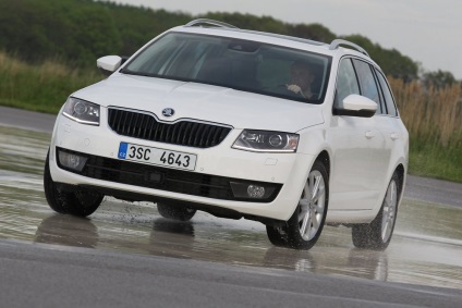 Tesztvezetés Skoda Octavia 4x4 (Skoda Octavia 4x4), Skoda Superb 4x4 (Škoda Superb 4x4) és Skoda Yeti