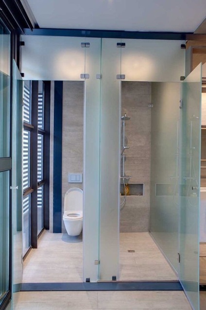 Fürdőszoba a stílus hi-tech design és a válogatott bútorok