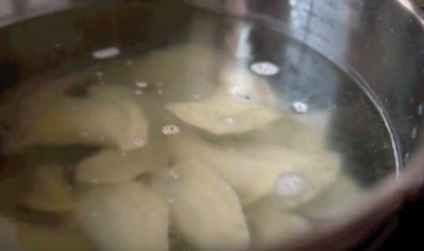 Gombóc gombával tej gomba recept lépésről lépésre képekkel, töltött sós, száraz és nyers gomba