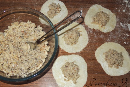 Vareniki gombával recept fotó, főzés