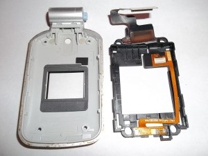 Înlocuirea unei curea de telefon mobil Sony Ericsson W300i