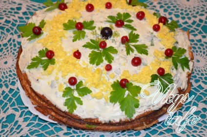 Palacsinta torta gombával recept egy fotó