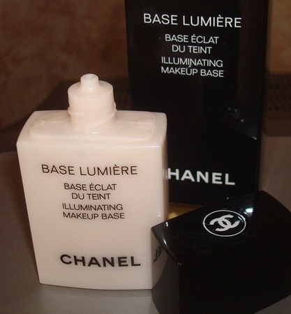 Chanel base lumiere - fundație pentru machiaj pentru revizuirile de tonuri strălucitoare